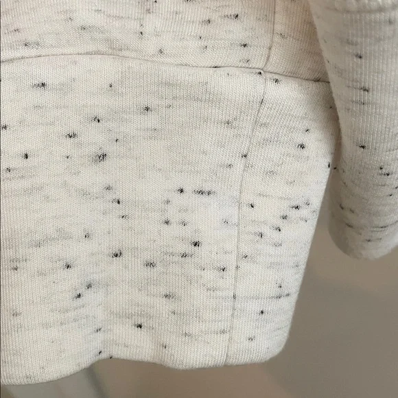 Varley Oakdale Doublesoft Cream Sweatshirt M worn once washed once! - Picture 7 of 7
